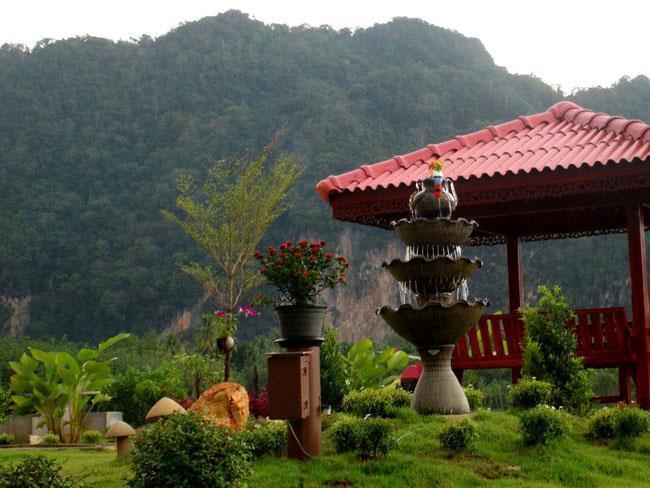 Naris Phuview Resort Satun Bagian luar foto