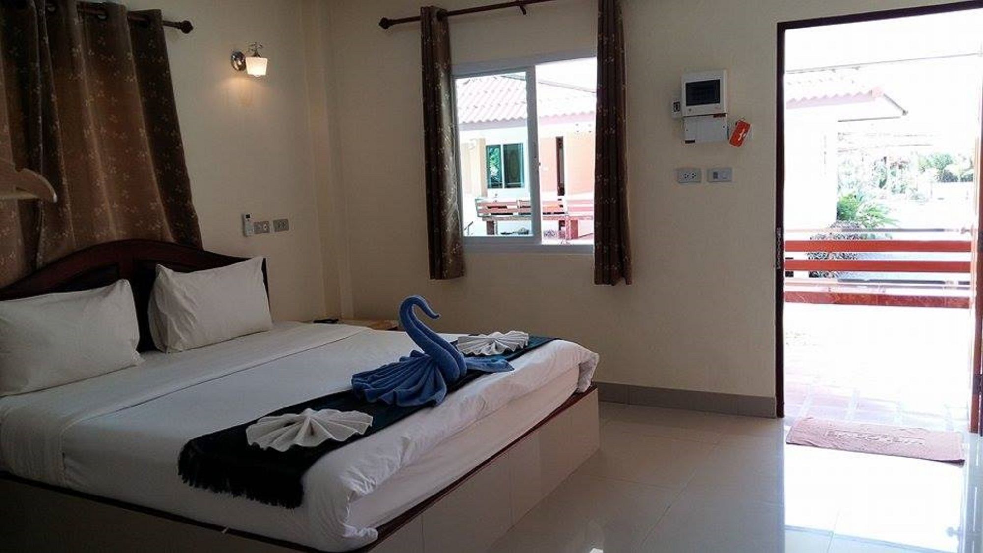 Naris Phuview Resort Satun Bagian luar foto